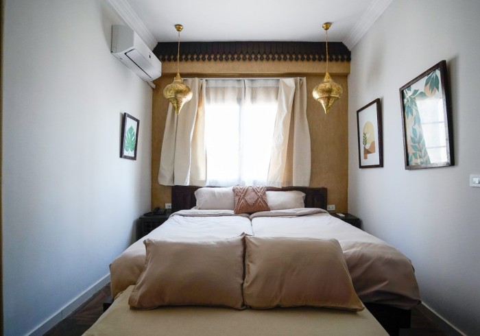 bed_front__ottoman_room_3_-_al_wadi_gallery~~67e2090c932e2