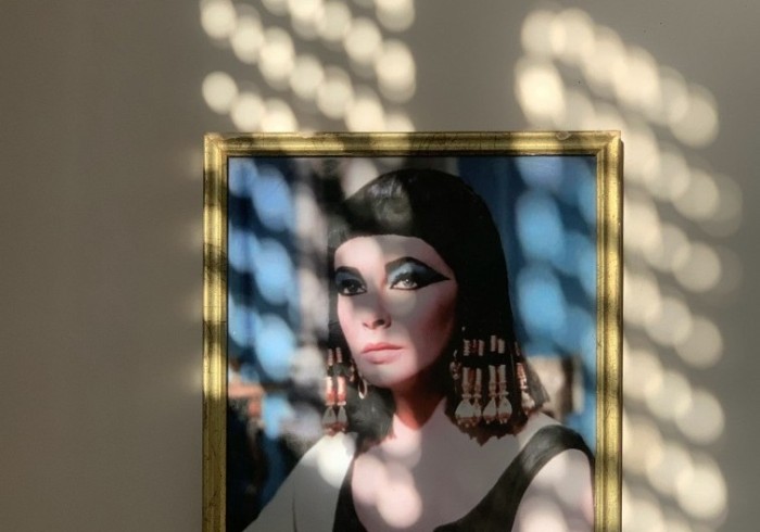 cleopatra_closeup_room_7_-_al_wadi_gallery~~67e20ba54e641