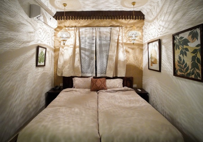 night_lights_bed_room_3_-_al_wadi_gallery~~67e2091418acc